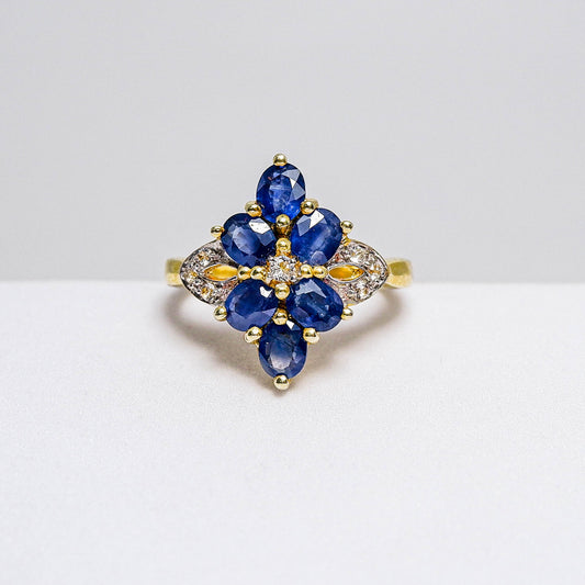 แหวนเงินแท้ 925 ฝังพลอย ไพลิน (Deco Blue Sapphire) + ไวท์โทพาส (whitetopaz)