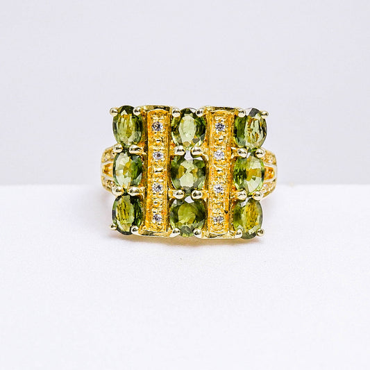 แหวนเงินแท้ 925 ฝังพลอย เขียวส่องบางกะจะ (green Sapphire) + เซอร์คอน (Zircon)