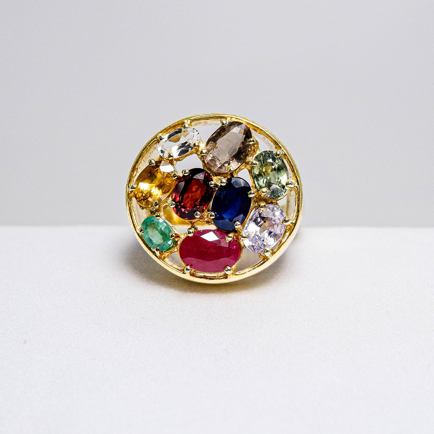 แหวนเงินแท้ 925 ฝังพลอย ไพลิน (Blue Sapphire)+แซฟไฟร์(Sapphire)+ทับทิมมาดา(Ruby)+บุษราคัม(Yellow Sapphire)+สปิเนล(Spinel)+โรโดไลท์(Rhodolite)+ไวท์โทพาส(whitetopaz)+มรกต(Emerald cut)