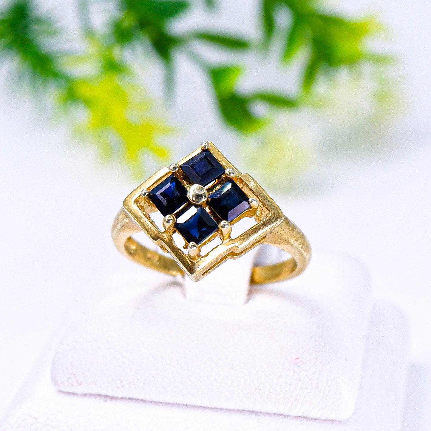 แหวนเงินแท้ 925 ฝังพลอย ไพลิน (Blue Sapphire)