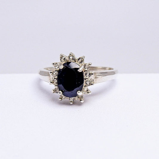 แหวนเงินแท้ 925 ฝังพลอย ไพลิน (Blue Sapphire) + ไวท์โทพาส (whitetopaz)