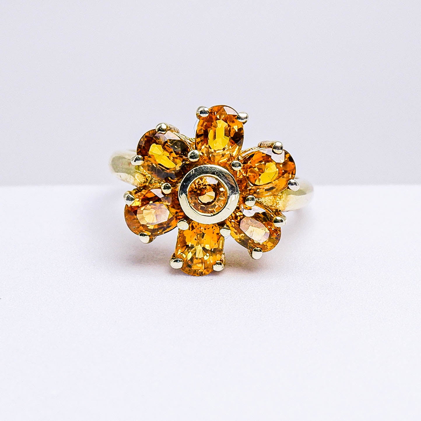 แหวนเงินแท้ 925 ฝังพลอย บุษราคัมบางกะจะ (Yellow Sapphire)