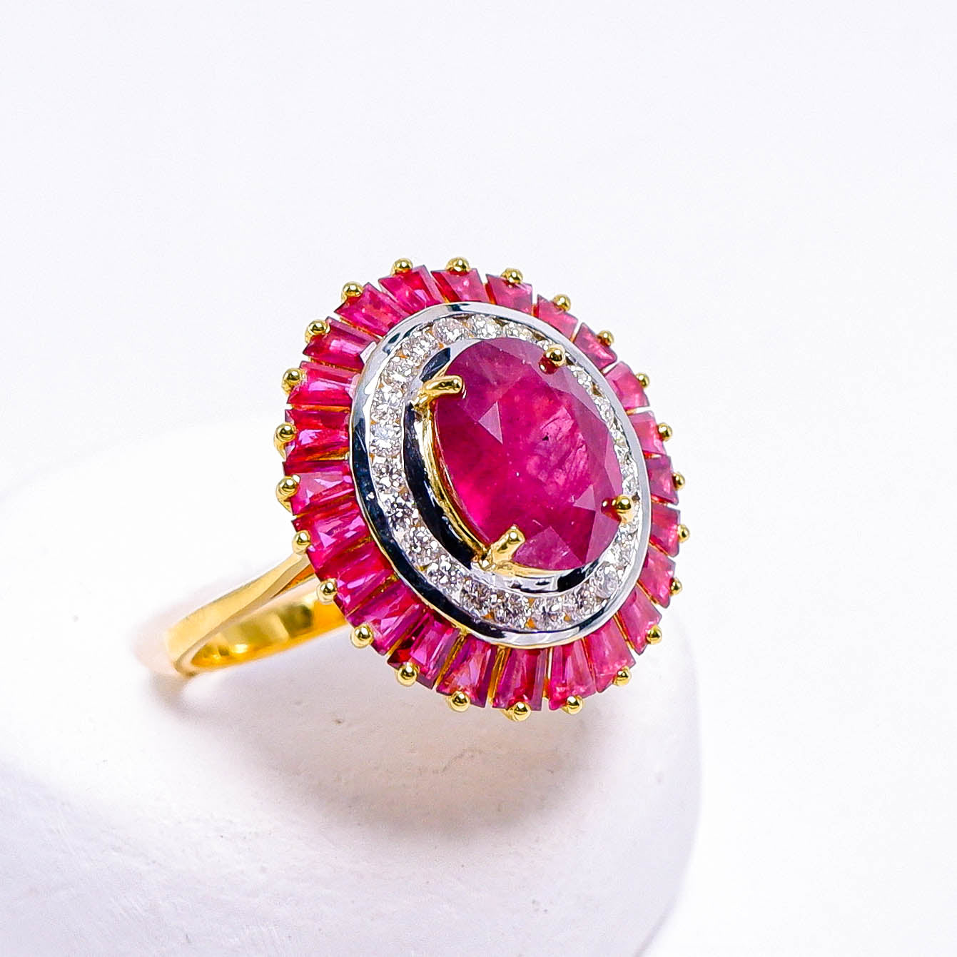 แหวนทอง9K ฝังพลอยทับทิมโมซัมบิก (Ruby) + เพชร (Diamond)