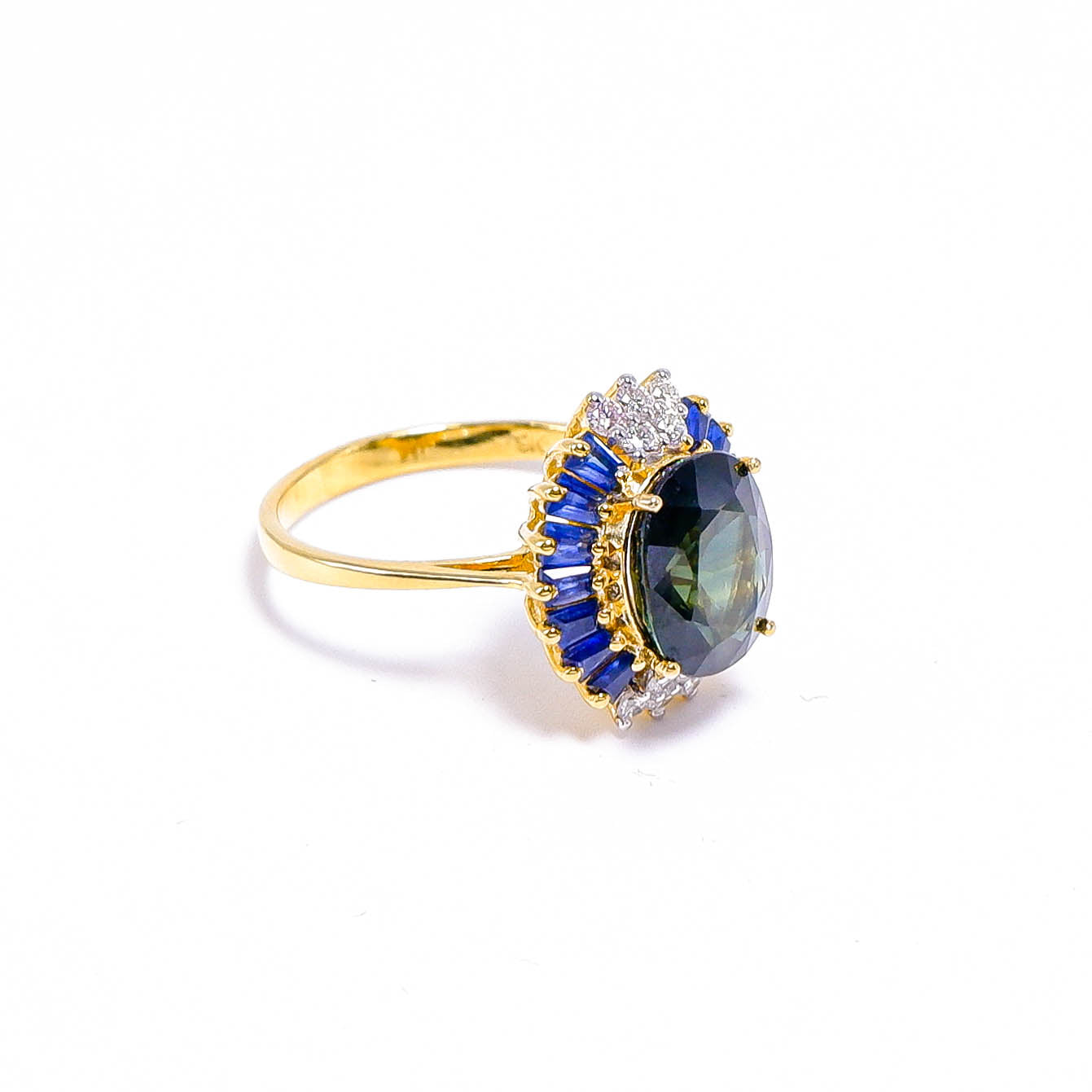 แหวนทอง9K ฝังพลอยเขียวส่องบางกะจะ (Green Sapphire) + ไพลิน (Blue Sapphire) + เพชร (Diamond)