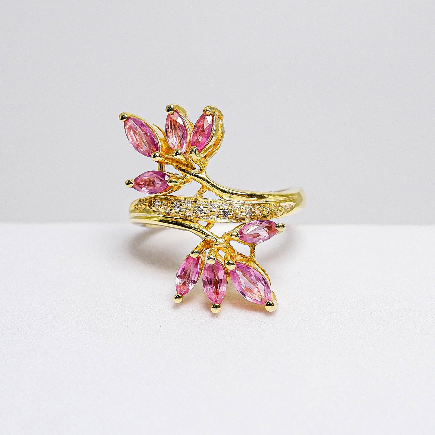 แหวนเงินแท้ 925 ฝังพลอย ทับทิมไทย (Siam Ruby) + เซอร์คอน (Zircon)