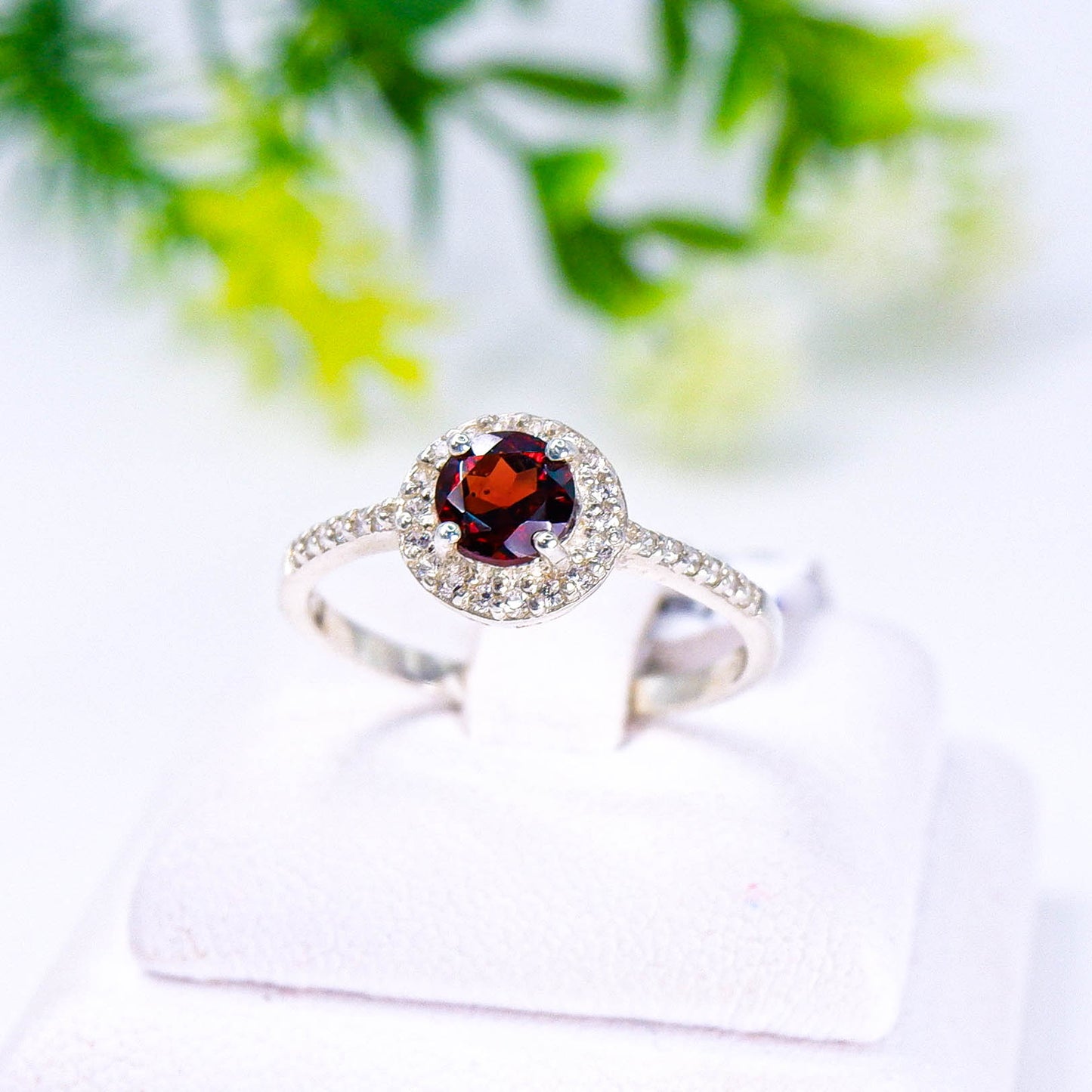 แหวนเงินแท้ 925 ฝังพลอย โกเมน (Garnet) + เซอร์คอน (Zircon)
