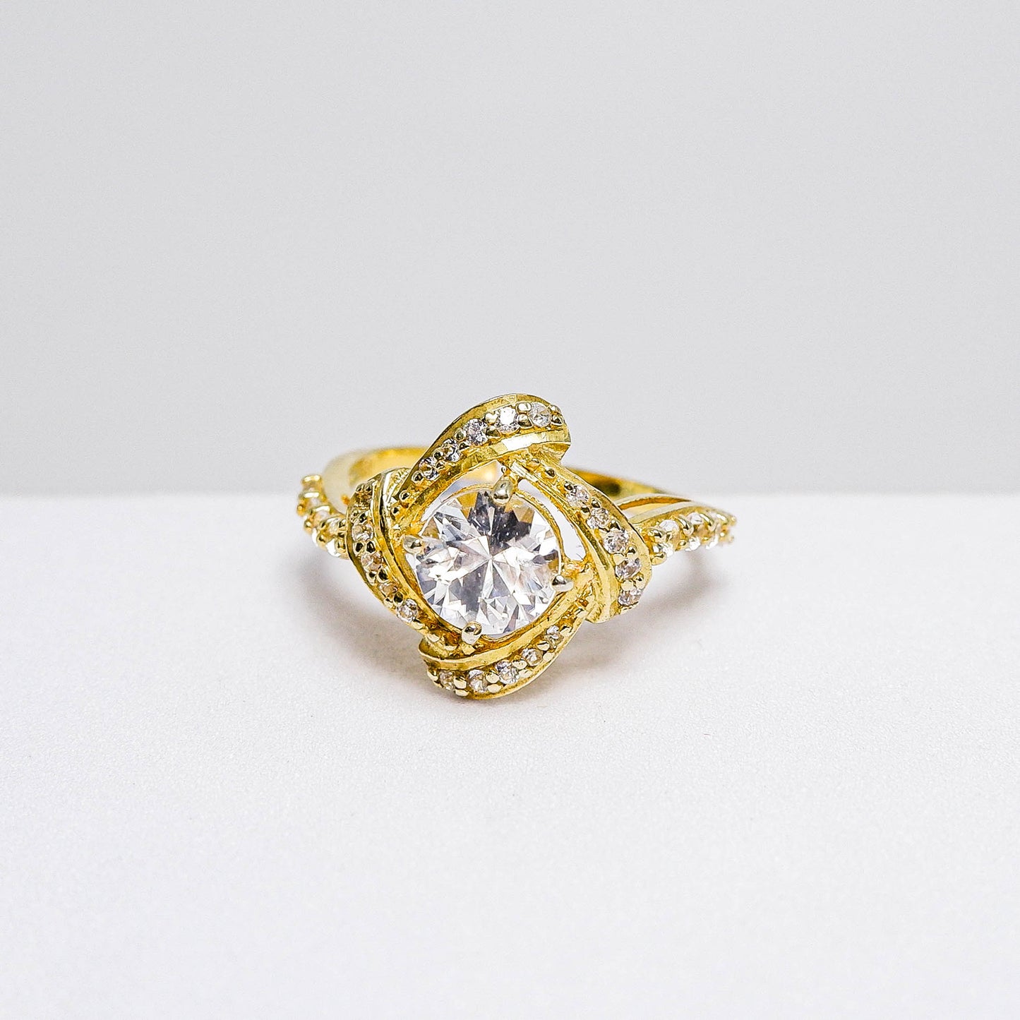แหวนเงินแท้ 925 ฝังพลอย เพทายขาว (Zircon) + ไวท์โทพาส (whitetopaz)
