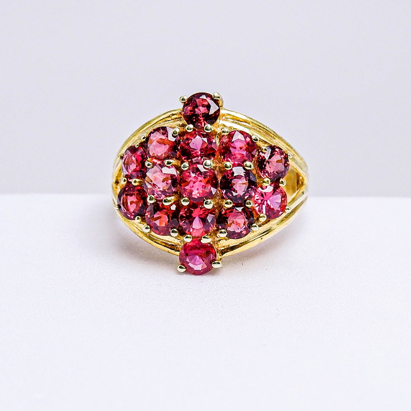 แหวนเงินแท้ 925 ฝังพลอย สปิเนล (Spinel)