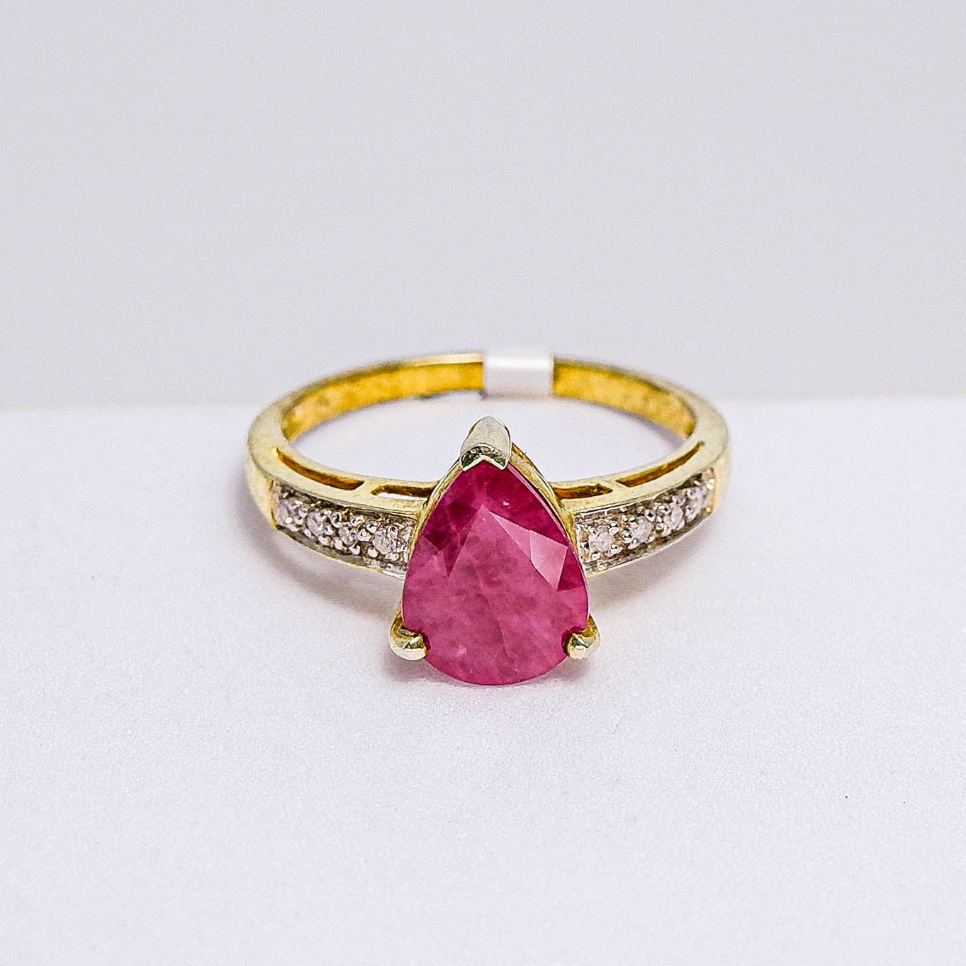 แหวนเงินแท้ 925 ฝังพลอย ทับทิมพม่า (Pigeon Blood) + เพชรแท้ (Natural Diamond)