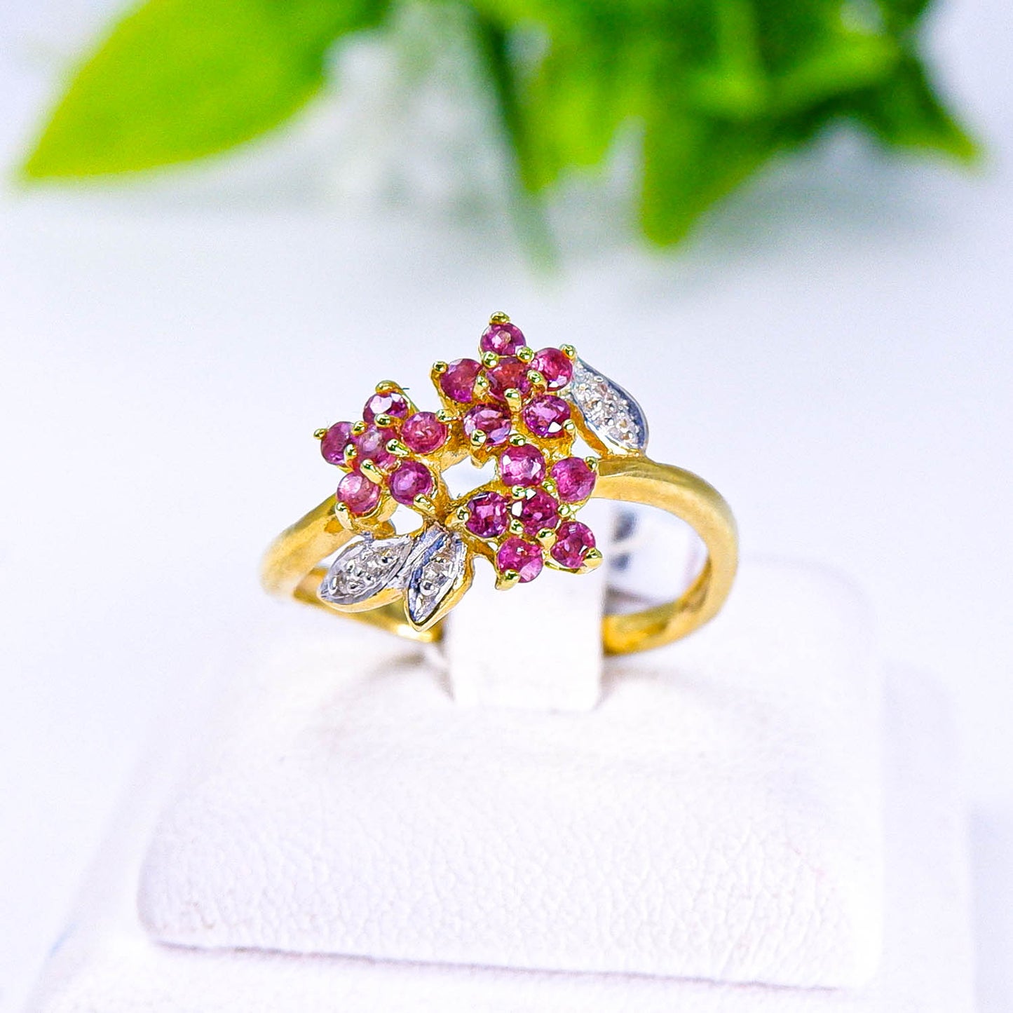 แหวนเงินแท้ 925 ฝังพลอย ทับทิมมาดาเผาเก่า (Madagascar Ruby) + ไวท์โทพาส (whitetopaz) (สำเนา)
