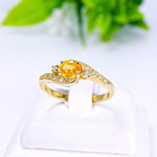 แหวนเงินแท้ 925 ฝังพลอย บุษราคัม (Yellow Sapphire) + เซอร์คอน (Zircon)
