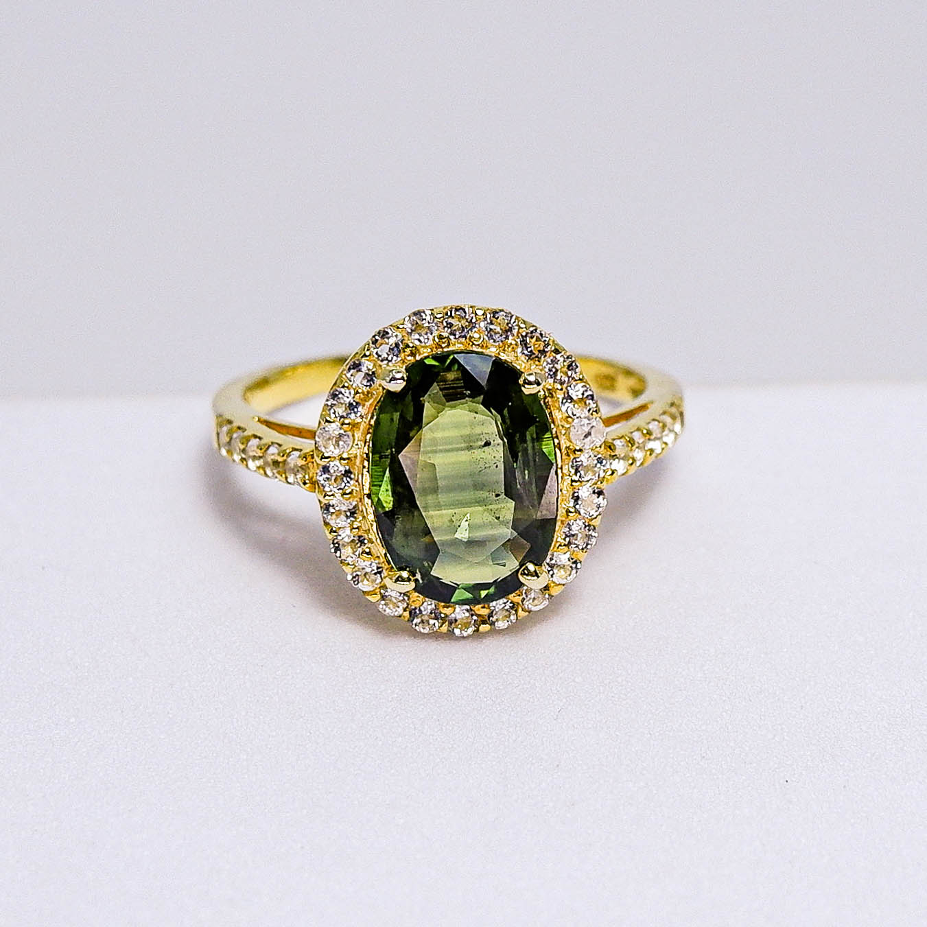 แหวนเงินแท้ 925 ฝังพลอย เขียวส่อง (green Sapphire) + ไวท์โทพาส (whitetopaz)