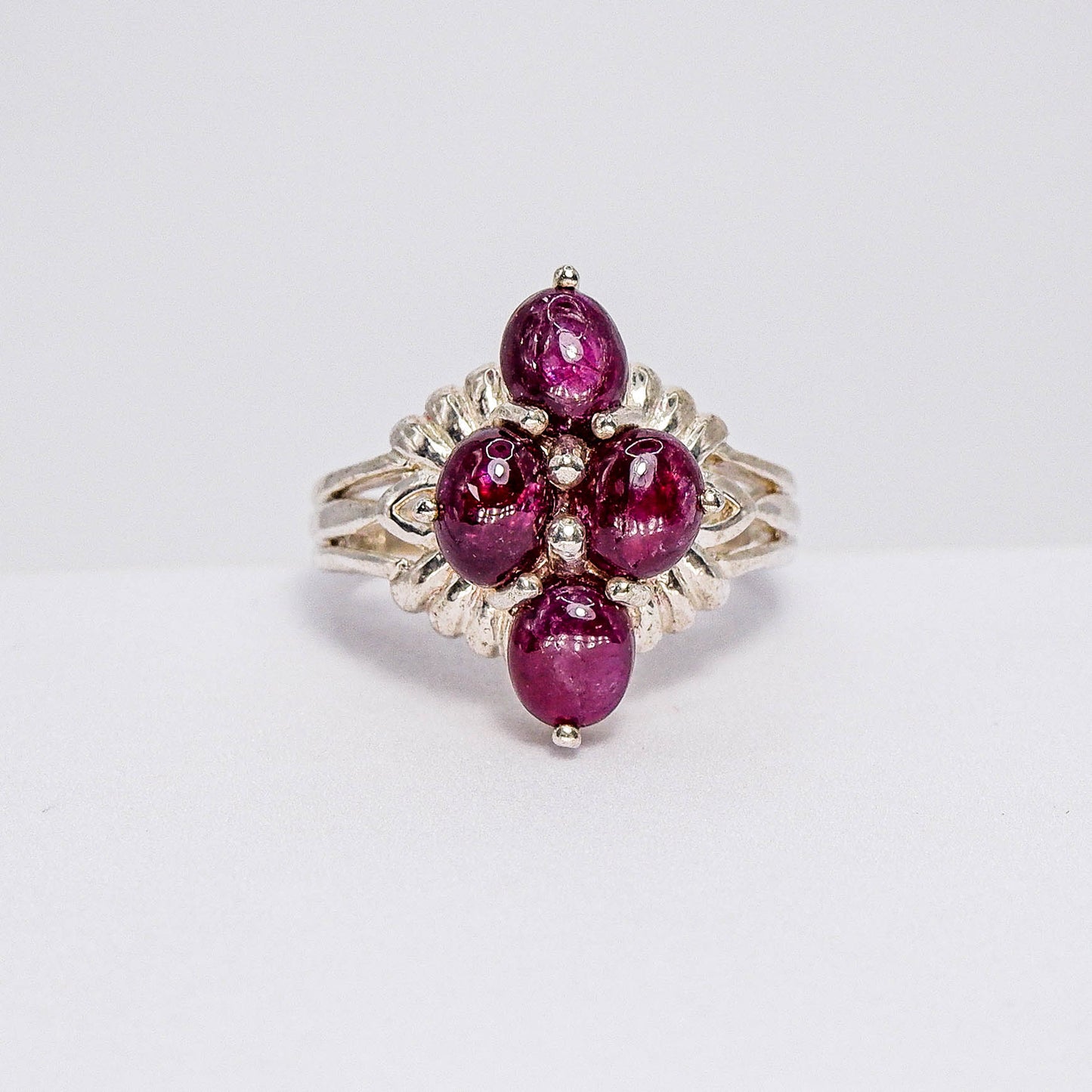 แหวนเงินแท้ 925 ฝังพลอย ทับทิม (Ruby)