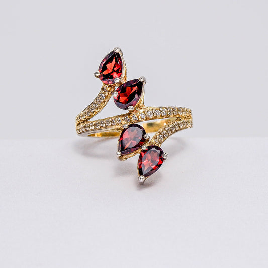 แหวนเงินแท้ 925 ฝังพลอย โกเมน (Garnet) + ไวท์โทพาส (whitetopaz)
