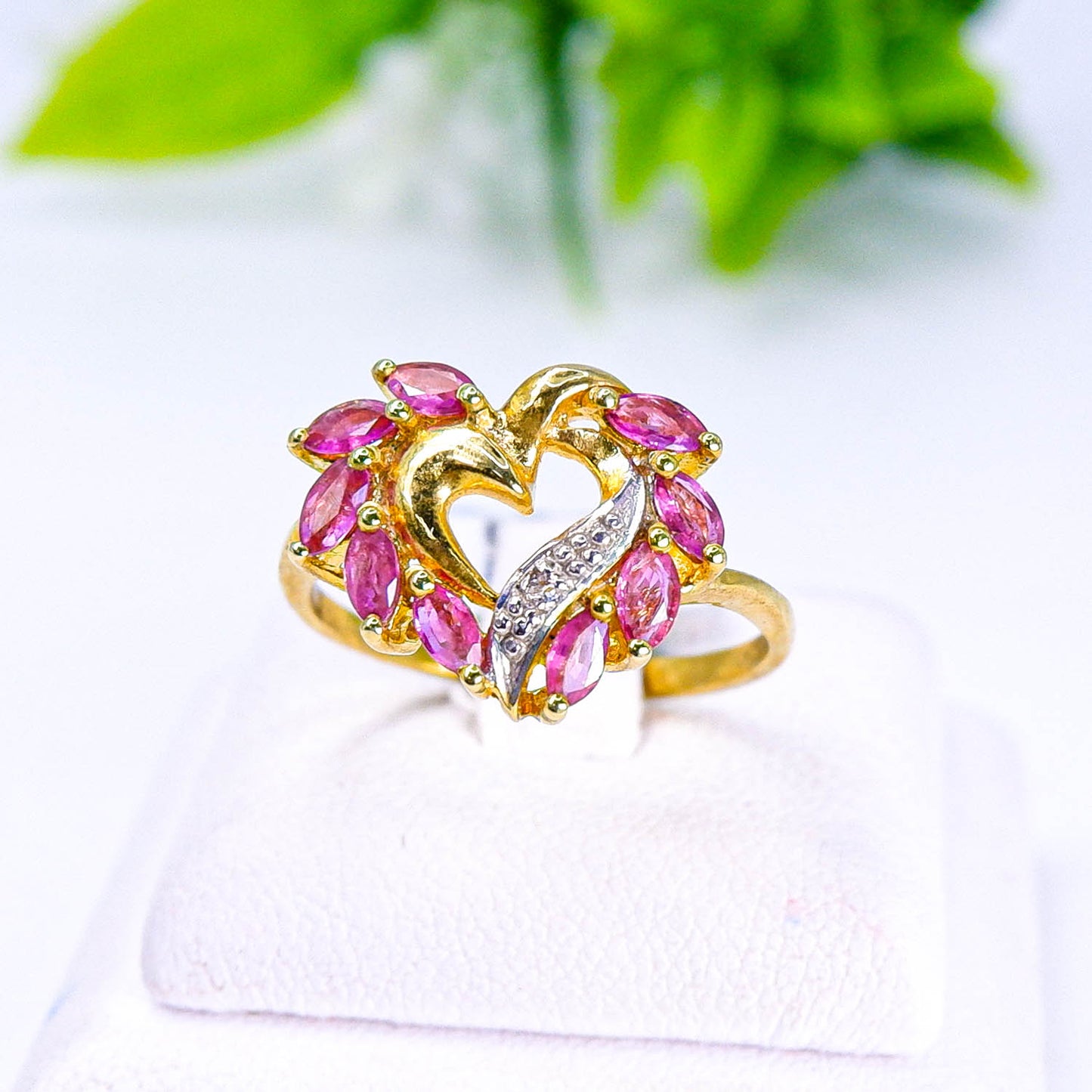 แหวนเงินแท้ 925 ฝังพลอย ทับทิมไทย (Siam Ruby) + เซอร์คอน (Zircon)