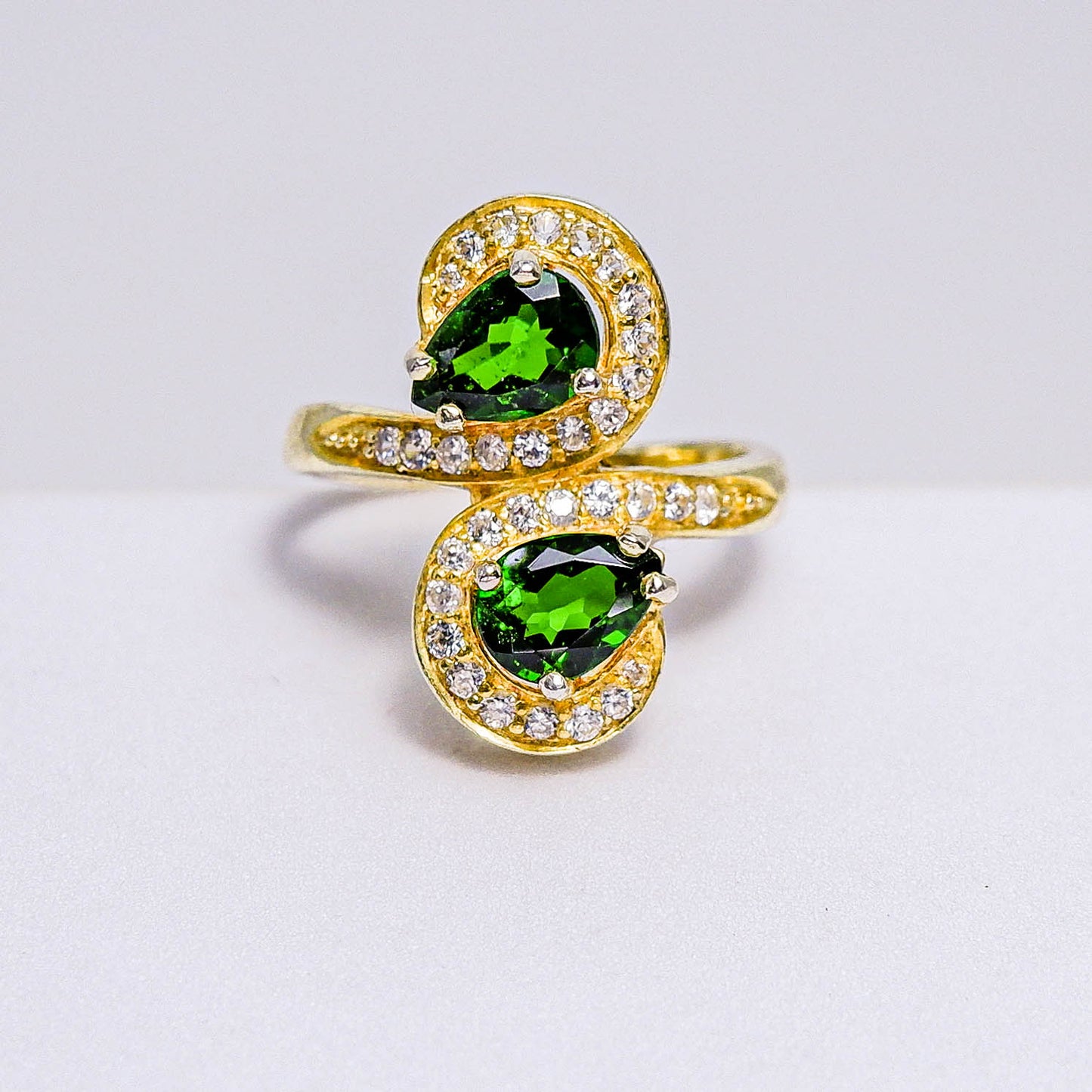 แหวนเงินแท้ 925 ฝังพลอย กรีนโครมไดออฟไซต์ (Green Chrome Diopside) + เซอร์คอน (Zircon)