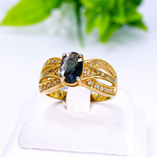 แหวนเงินแท้ 925 ฝังพลอย เขียวส่อง (green Sapphire) + โทพาส (Topaz)