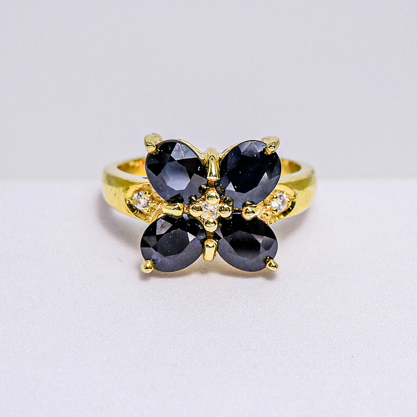 แหวนเงินแท้ 925 ฝังพลอย ไพลิน (Blue Sapphire) + เซอร์คอน (Zircon)