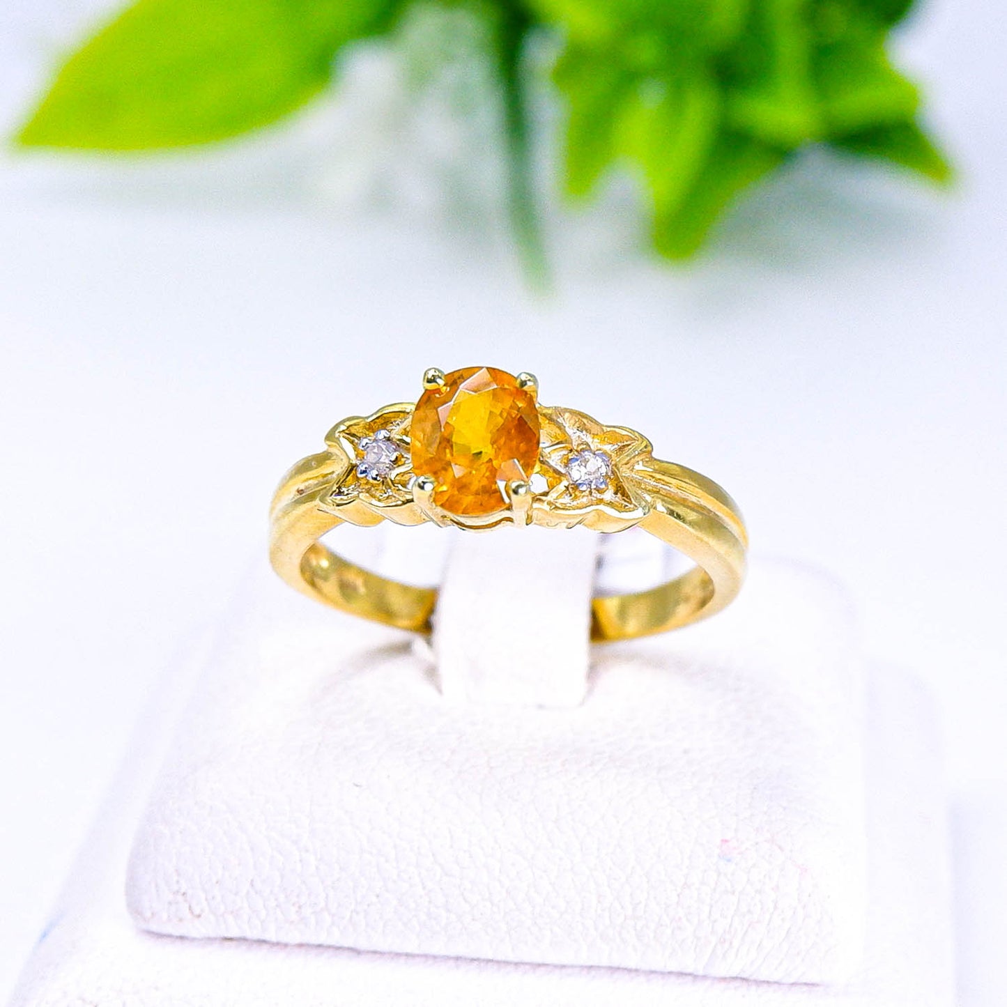 แหวนเงินแท้ 925 ฝังพลอย บุษราคัม (Yellow Sapphire) + เซอร์คอน (Zircon)