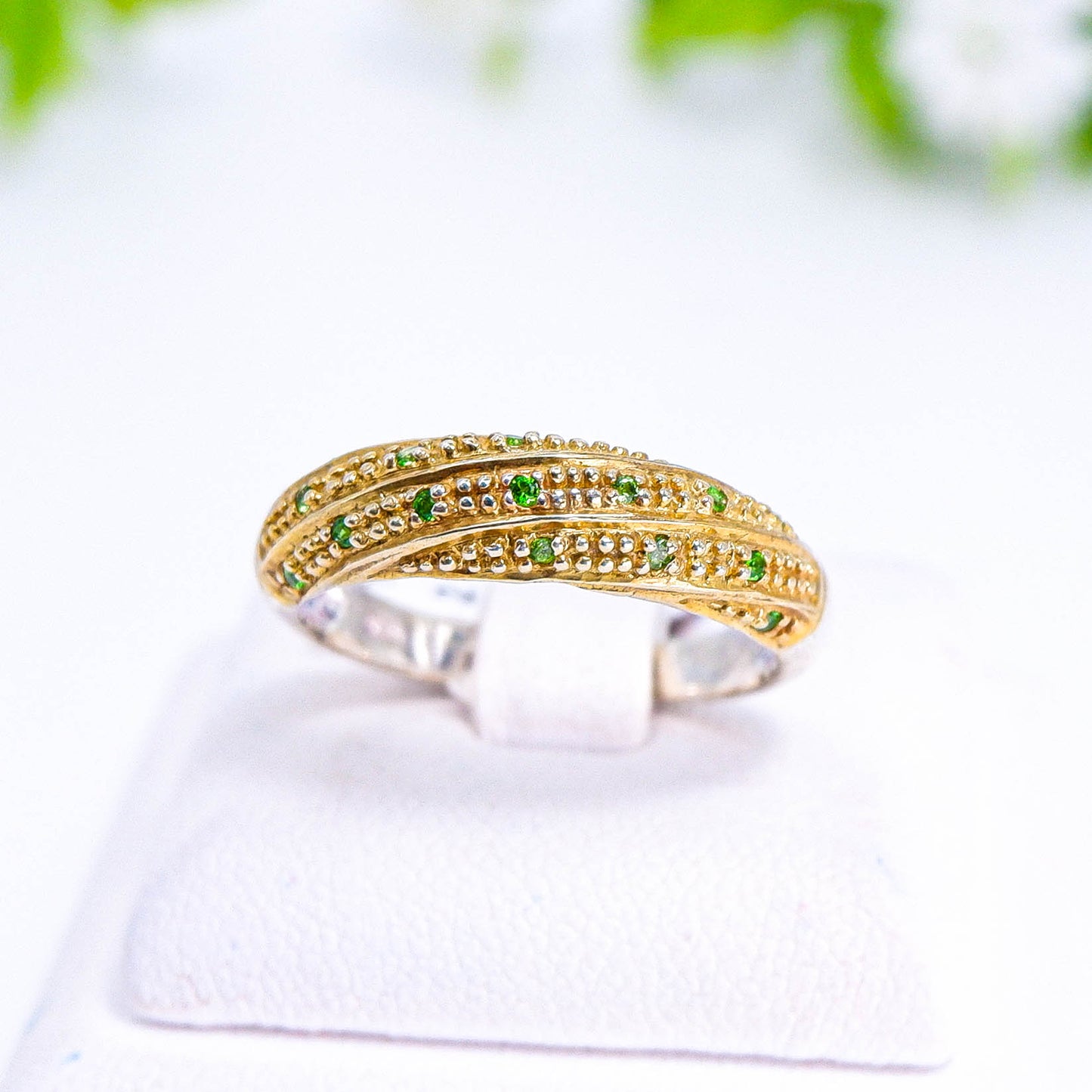 แหวนเงินแท้ 925 ฝังพลอย ซาโวไลท์ (Tsavorite)