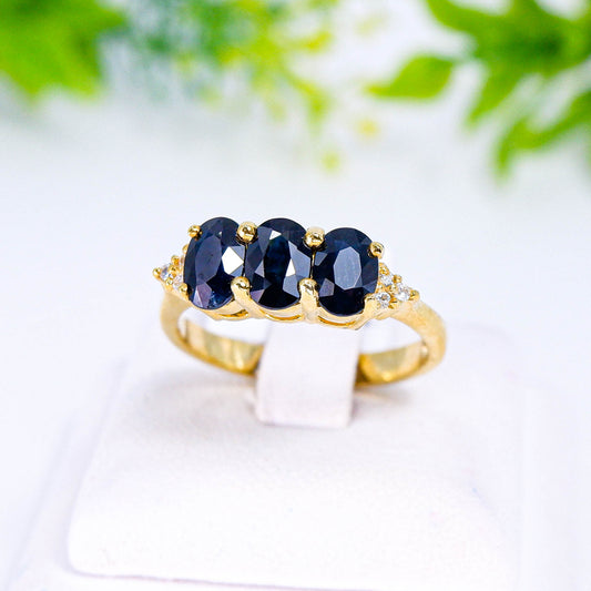 แหวนเงินแท้ 925 ฝังพลอย ไพลิน (Blue Sapphire) + เซอร์คอน (Zircon)