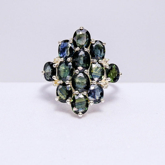 แหวนเงินแท้ 925 ฝังพลอย เขียวส่อง (green Sapphire) + เซอร์คอน (Zircon)
