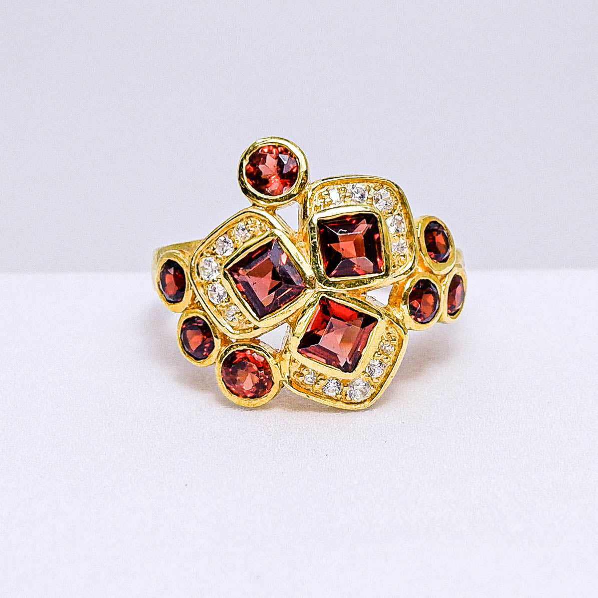 แหวนเงินแท้ 925 ฝังพลอย โกเมน (Garnet) + เซอร์คอน (Zircon)