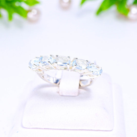 แหวนเงินแท้ 925 ฝังพลอย บลูโทพาส (Blue Topaz)