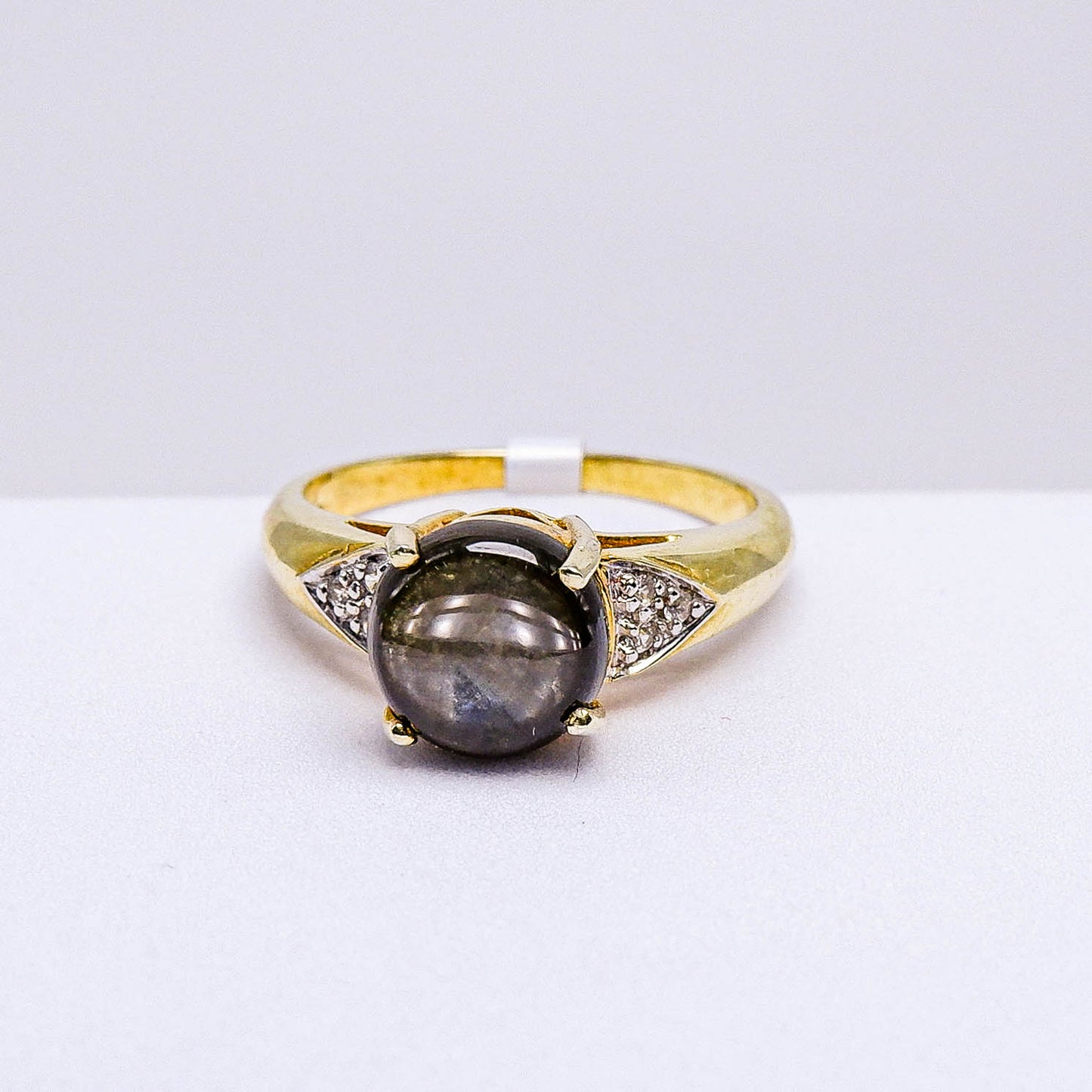 แหวนเงินแท้ 925 ฝังพลอย สตาร์บางกะจะ (Black Star Sapphire) + เซอร์คอน (Zircon)
