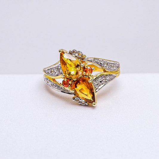 แหวนเงินแท้ 925 ฝังพลอย บุษราคัม (Yellow Sapphire) + แซฟไฟร์ (Sapphire) + ไวท์โทพาส (whitetopaz)