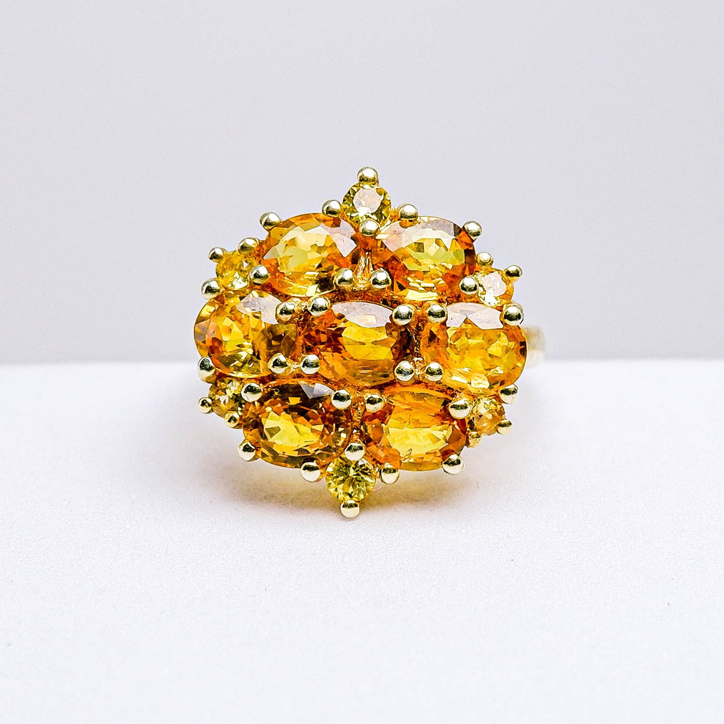 แหวนเงินแท้ 925 ฝังพลอย บุษราคัม (Yellow Sapphire)