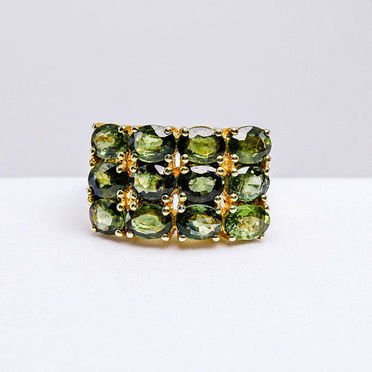 แหวนเงินแท้ 925 ฝังพลอย เขียวส่อง (green Sapphire)