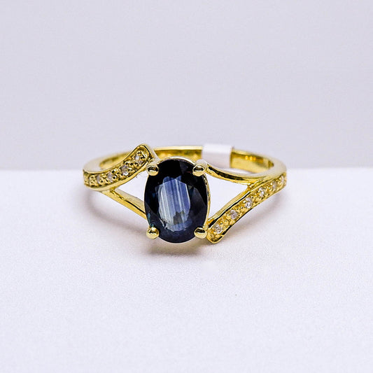แหวนเงินแท้ 925 ฝังพลอย ไพลินมาดา (Madagascar Blue Sapphire) + เซอร์คอน (Zircon)