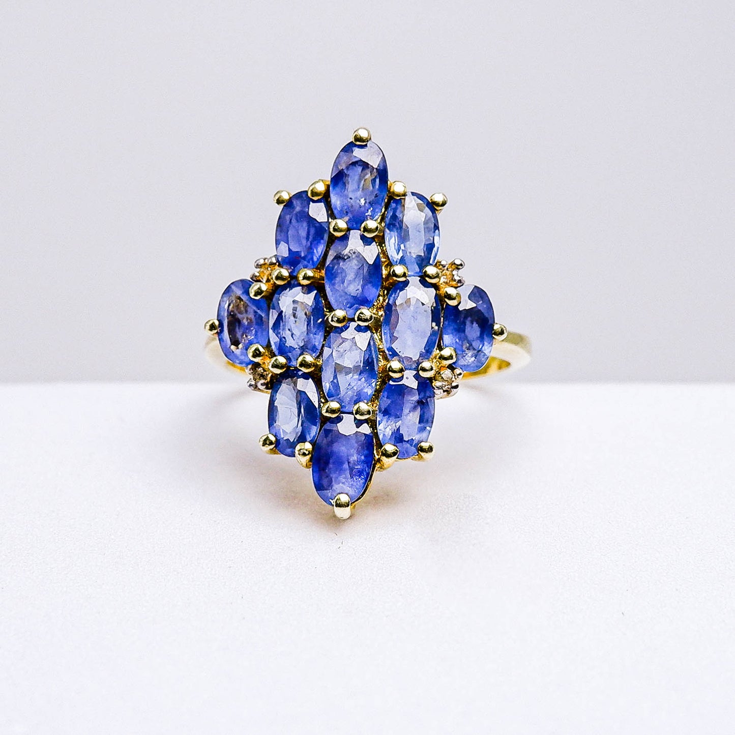 แหวนเงินแท้ 925 ฝังพลอย ไพลิน (Blue Sapphire) + ไวท์โทพาส (whitetopaz)