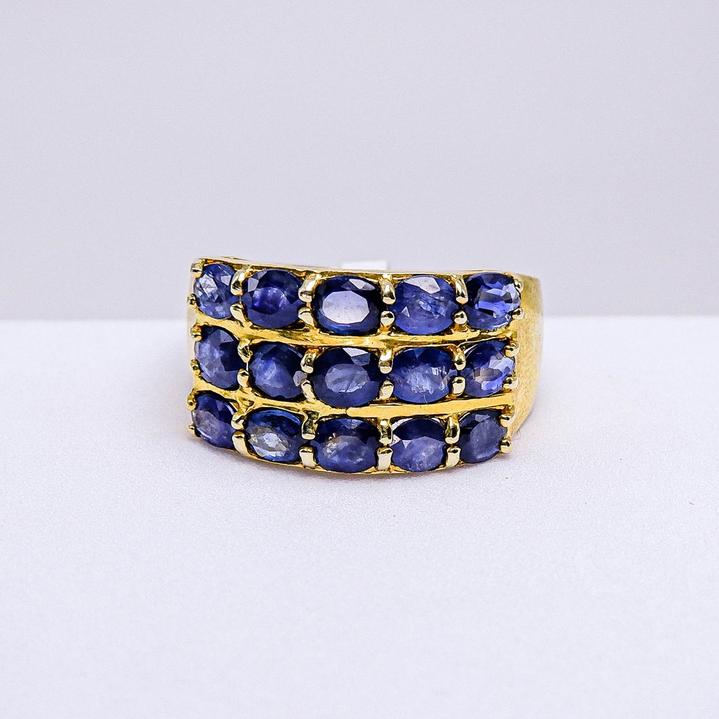 แหวนเงินแท้ 925 ฝังพลอย ไพลิน (Blue Sapphire)