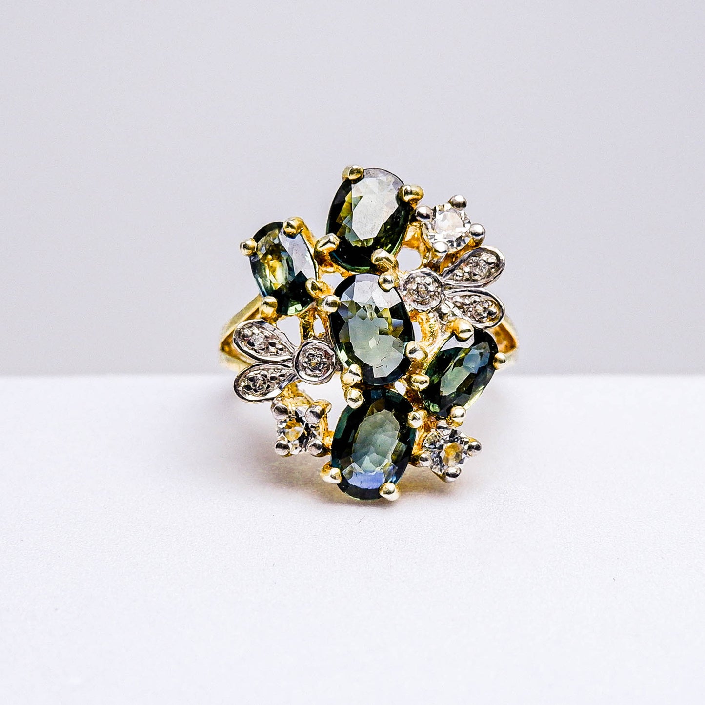 แหวนเงินแท้ 925 ฝังพลอย เขียวส่องบางกะจะ (green Sapphire) + ไวท์โทพาส (whitetopaz)