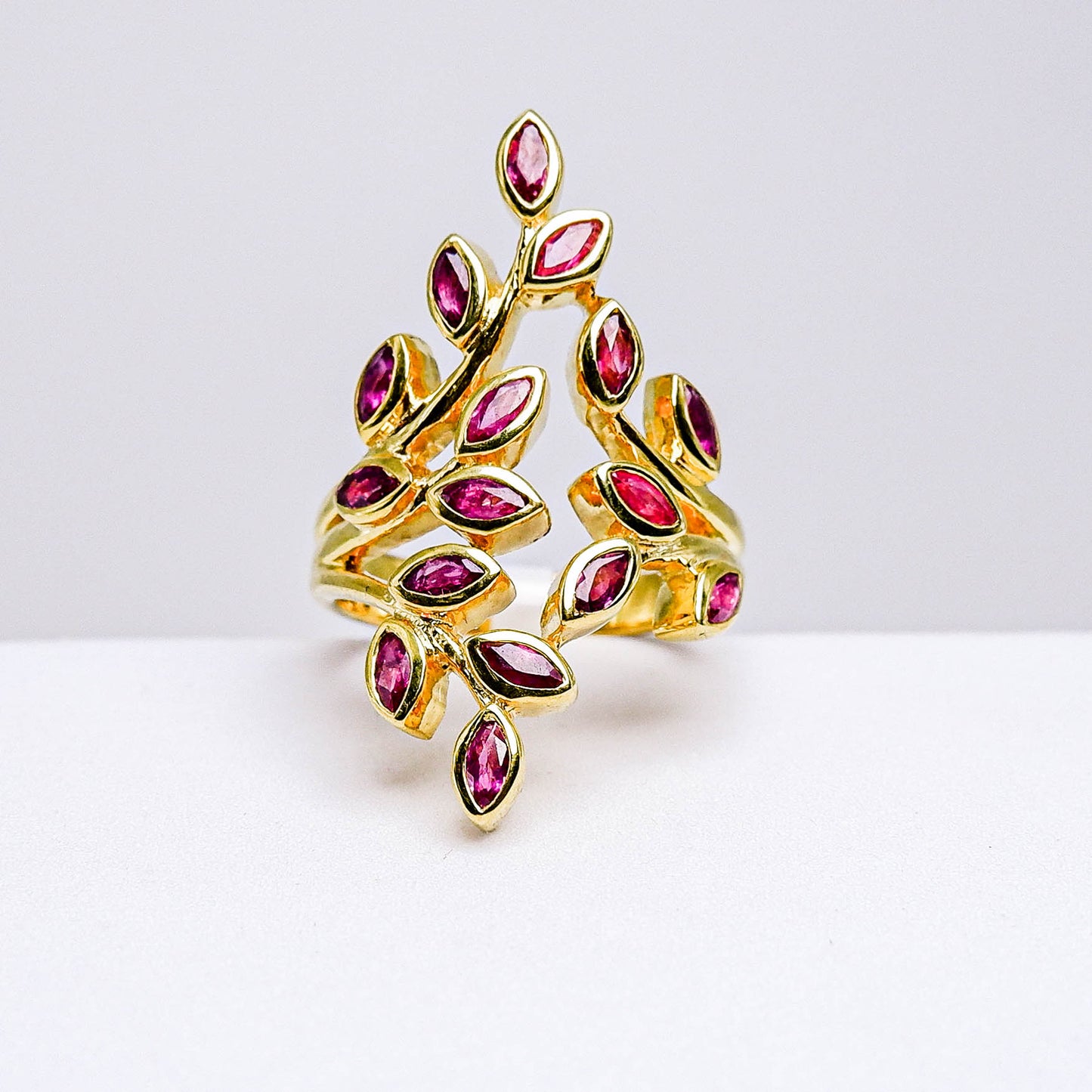 แหวนเงินแท้ 925 ฝังพลอย ทับทิมไทย (Siam Ruby)