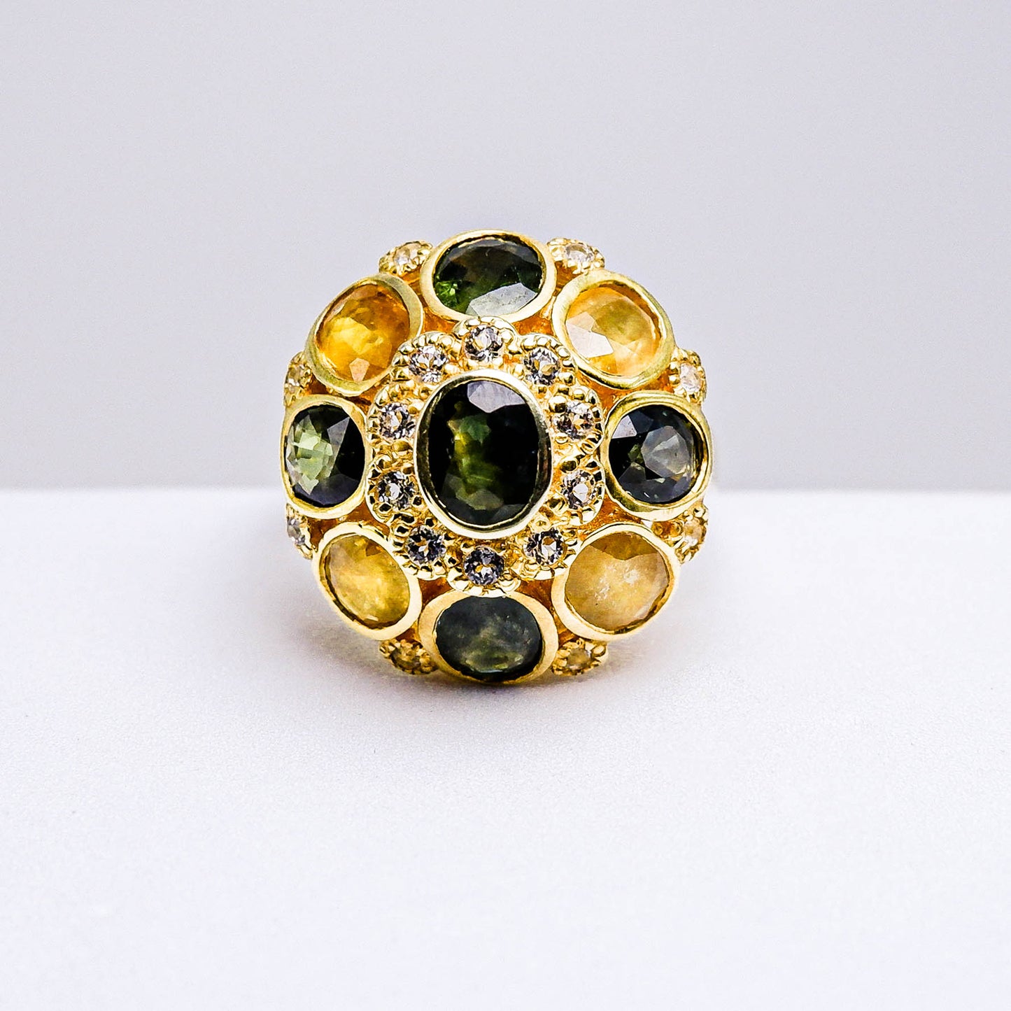 แหวนเงินแท้ 925 ฝังพลอย บุษราคัม(Yellow Sapphire)+เขียวส่อง(green Sapphire)+ไวทโทพาส(whitetopaz)