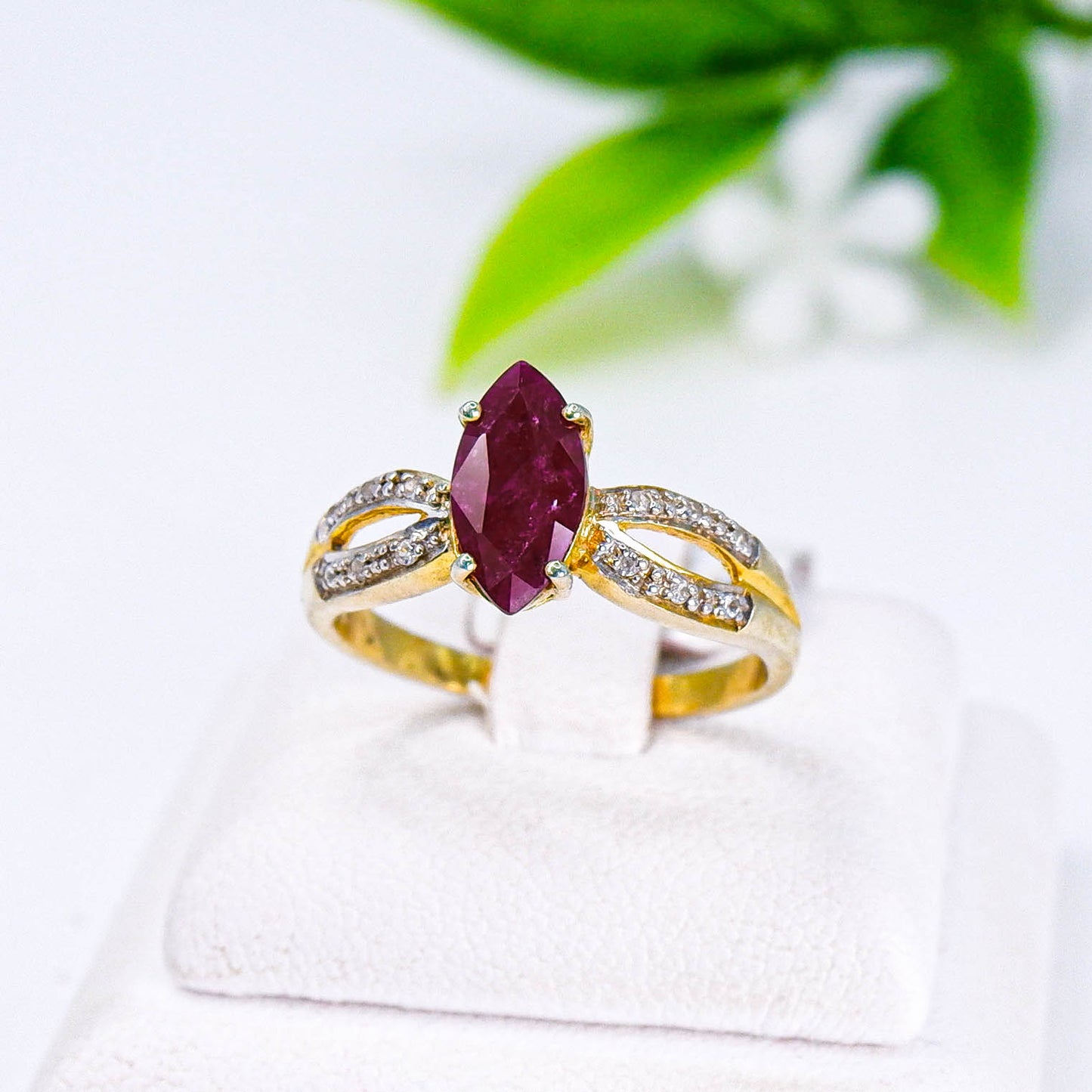 แหวนเงินแท้ 925 ฝังพลอย ทับทิม (Ruby) + เซอร์คอน (Zircon)