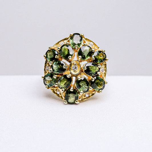 แหวนเงินแท้ 925 ฝังพลอย เขียวส่องบางกะจะ (green Sapphire) + เซอร์คอน (Zircon)