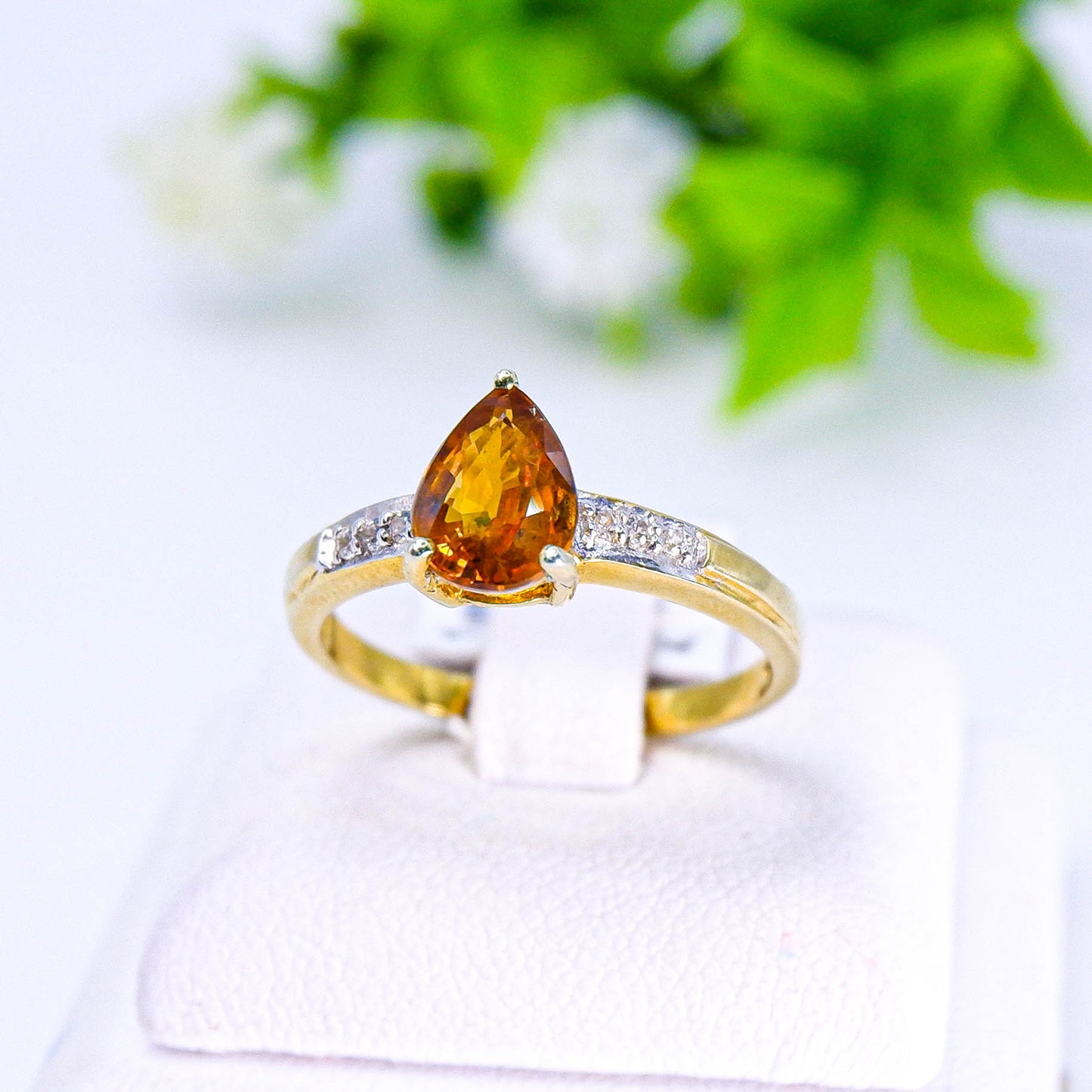 แหวนเงินแท้ 925 ฝังพลอย บุษราคัม (Yellow Sapphire) + เซอร์คอน (Zircon)