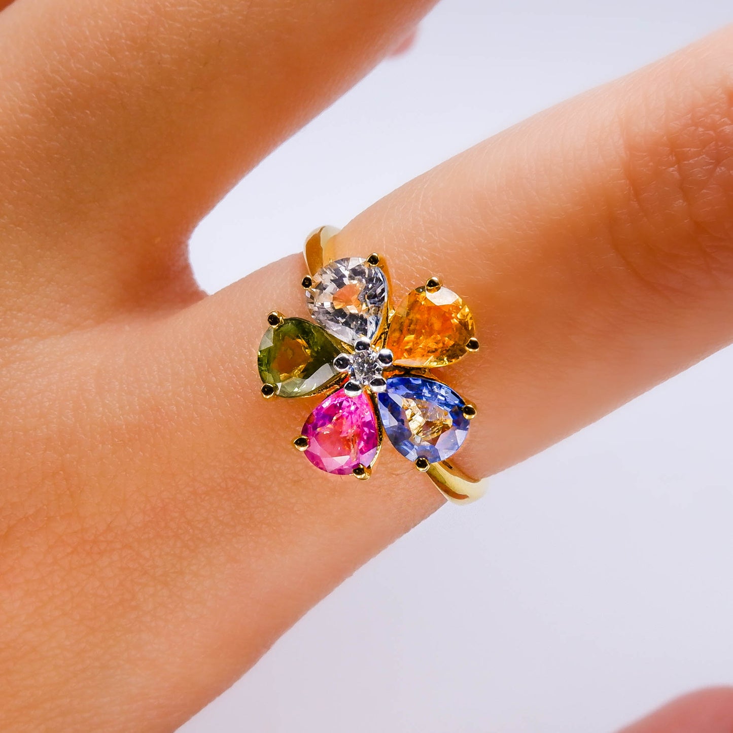แหวนทอง9K ฝังพลอย แฟนซีแซฟไฟร์ (fancy sapphire) + เพชร (Diamond)