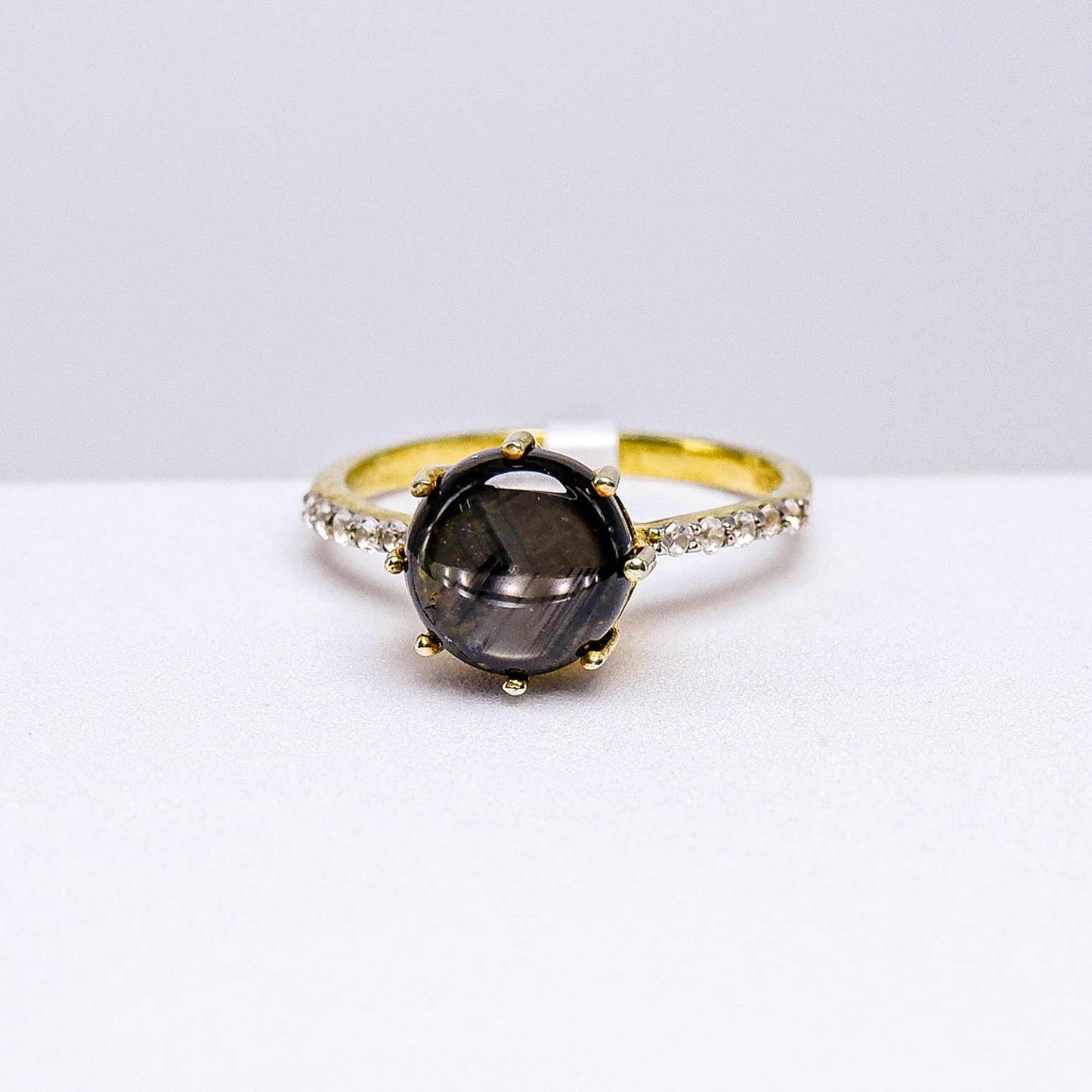 แหวนเงินแท้ 925 ฝังพลอย สตาร์บางกะจะ (Black Star Sapphire) + เซอร์คอน (Zircon)