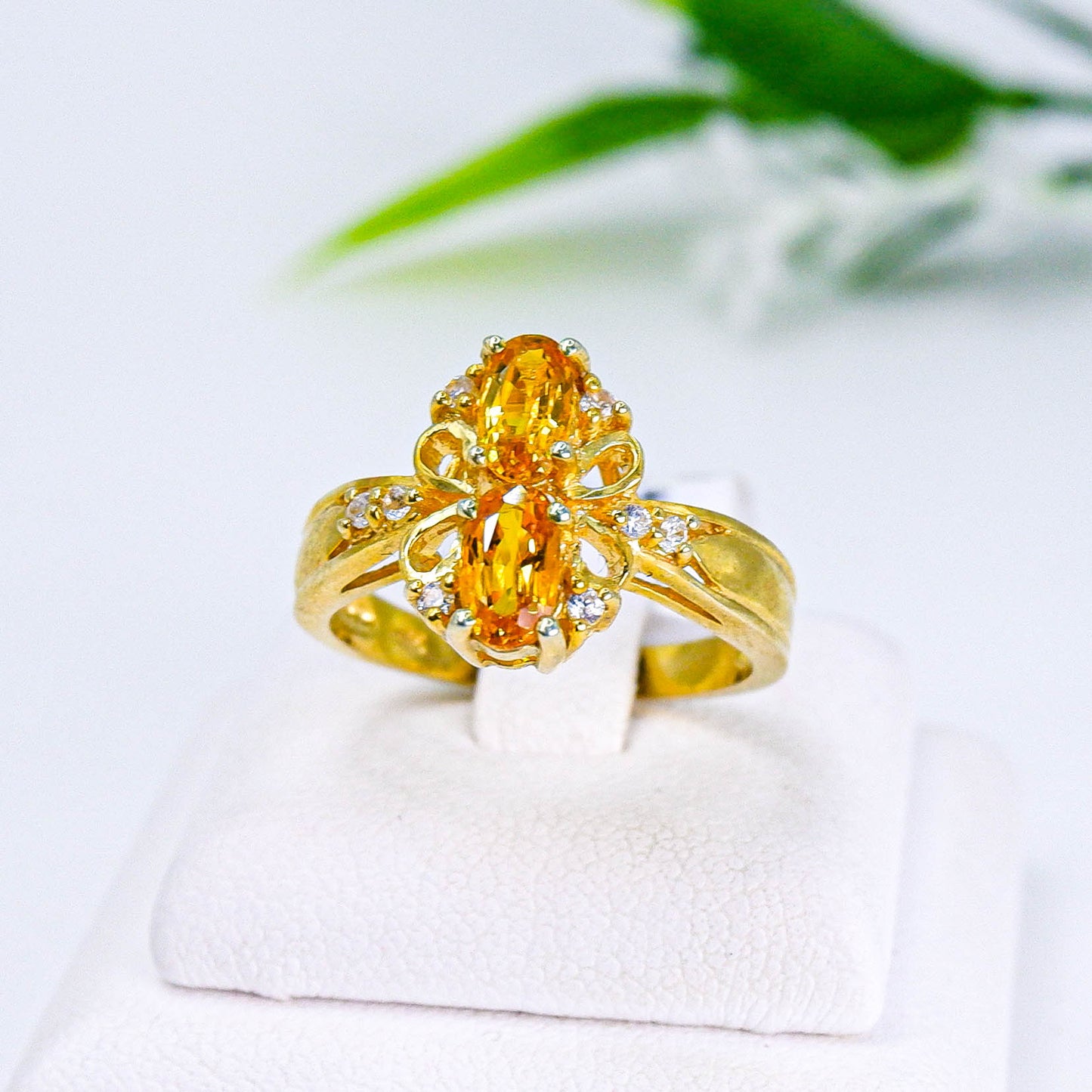 แหวนเงินแท้ 925 ฝังพลอย บุษราคัม (Yellow Sapphire) + เซอร์คอน (Zircon)