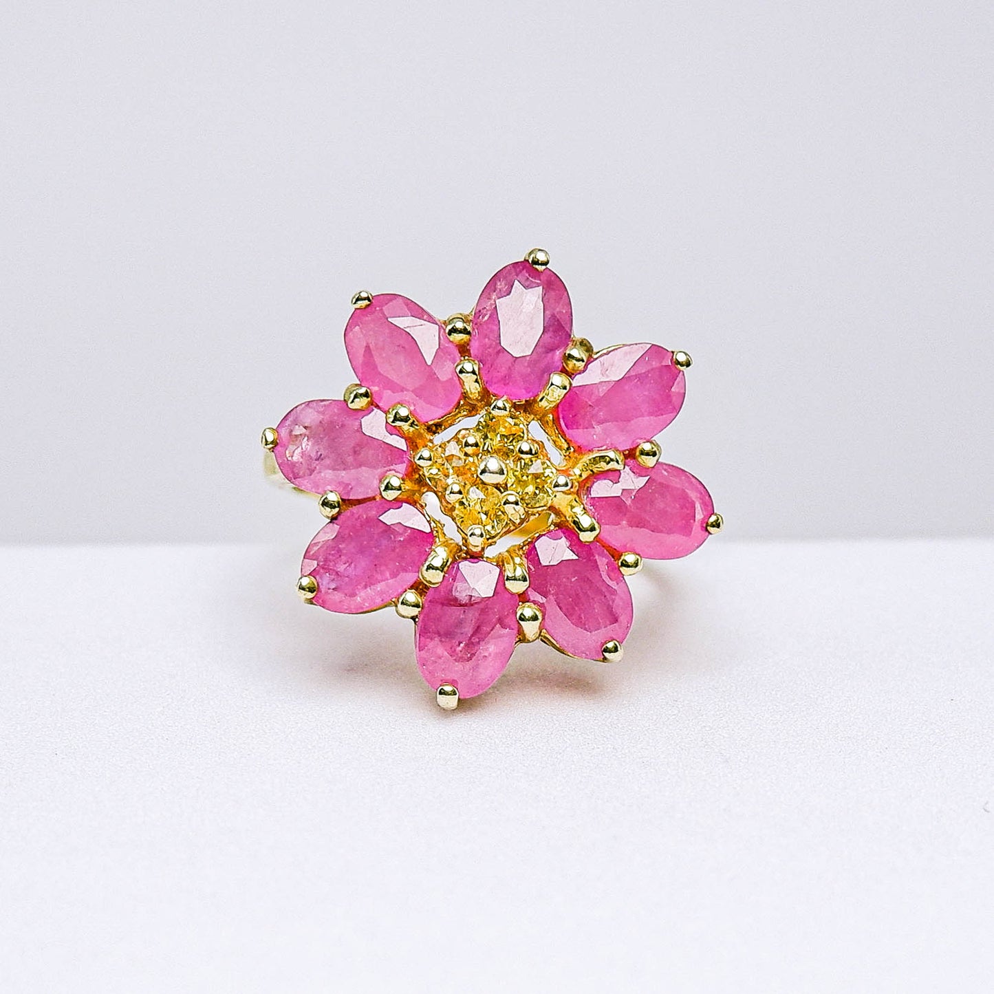 แหวนเงินแท้ 925 ฝังพลอย ทับทิมมาดา (Madagascar Ruby) + บุษราคัม (Yellow Sapphire)