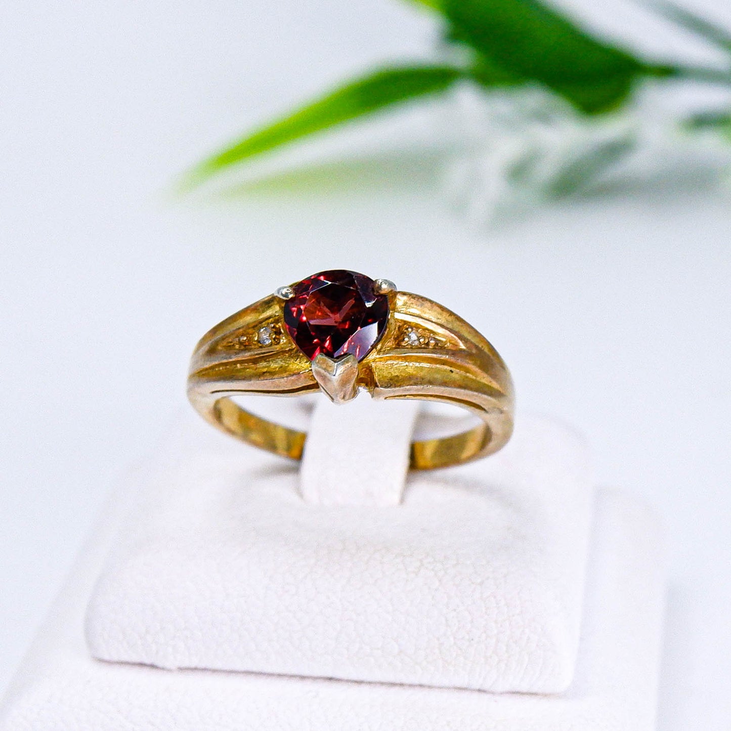 แหวนเงินแท้ 925 ฝังพลอย โกเมน (Garnet) + โทพาส (Topaz)