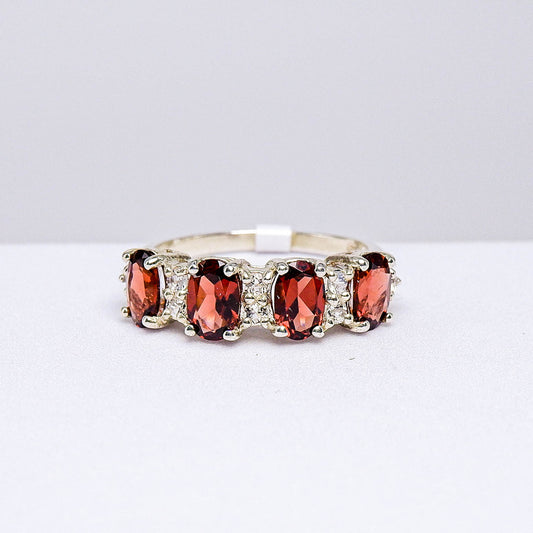 แหวนเงินแท้ 925 ฝังพลอย โกเมน (Garnet) + เซอร์คอน (Zircon)