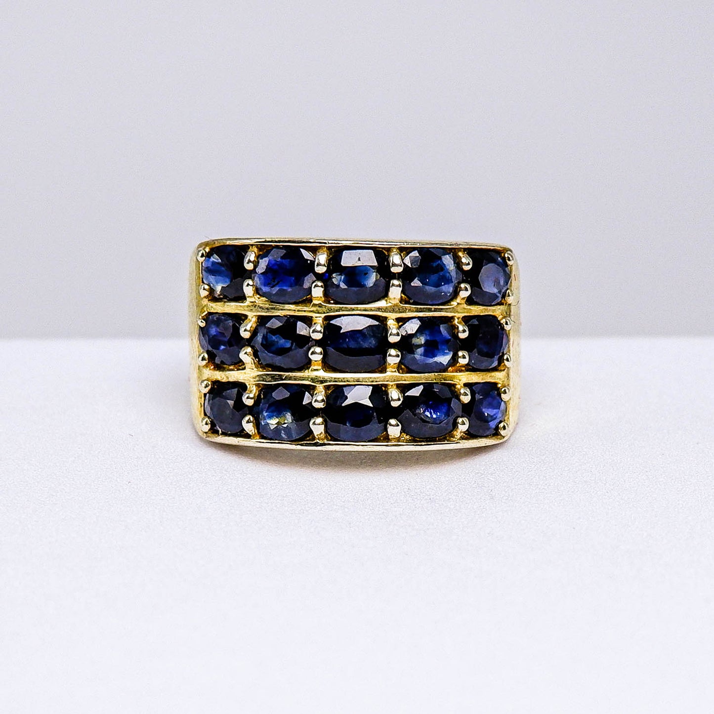 แหวนเงินแท้ 925 ฝังพลอย ไพลิน (Blue Sapphire)