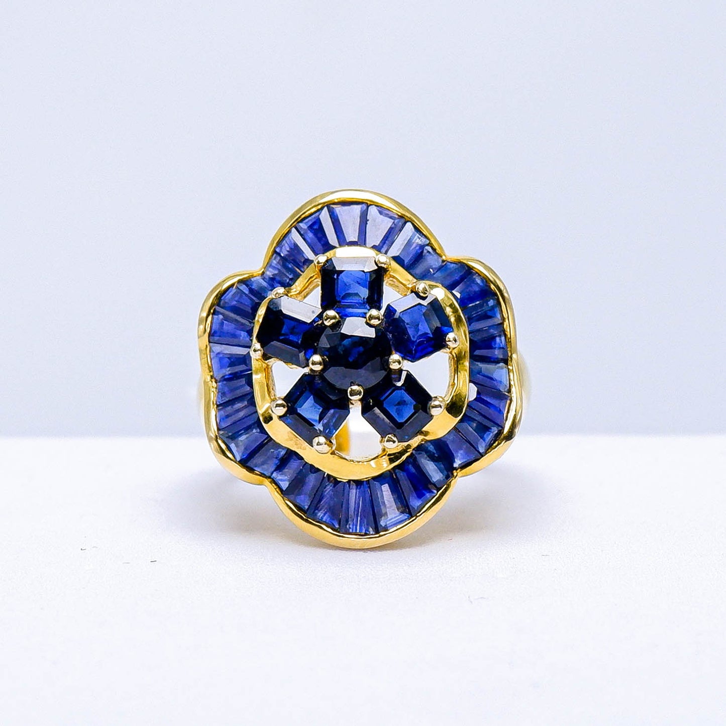 แหวนทอง9K ฝังพลอย ไพลิน (blue sapphire) + ไพลินแทปเปอร์ (blue sapphire tapper)