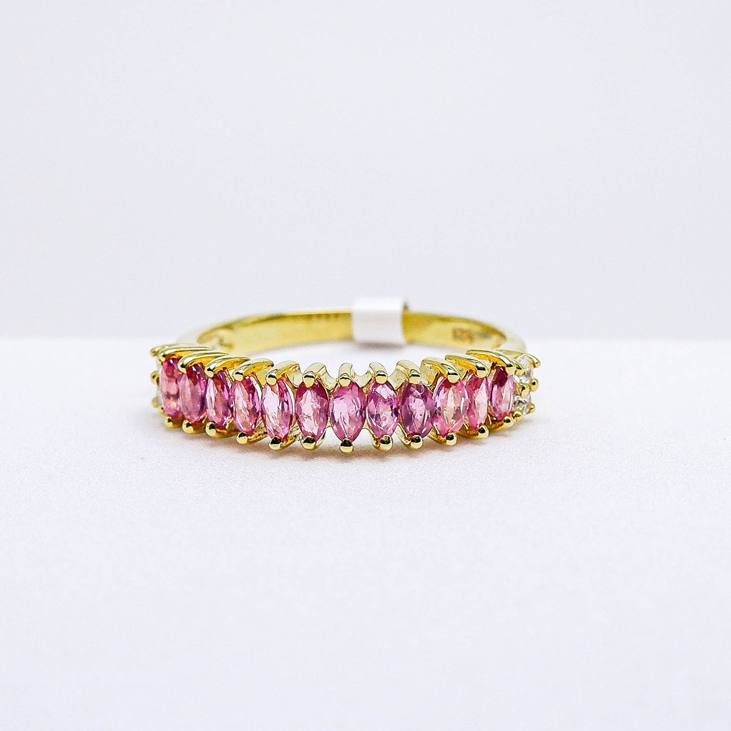 แหวนเงินแท้ 925 ฝังพลอย ทับทิมไทย (Siam Ruby) + เซอร์คอน (Zircon)